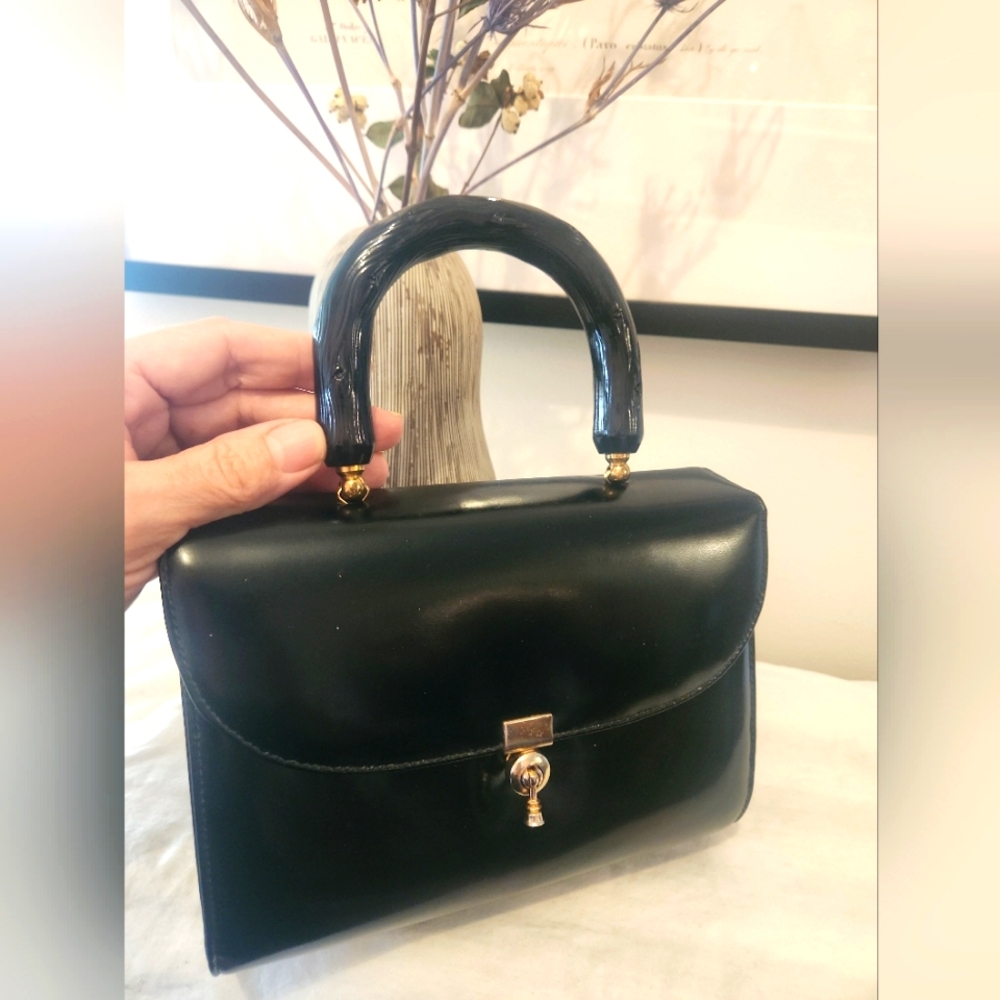 Vintage Paragon Leather Purse w/ "Bamboo" Handle